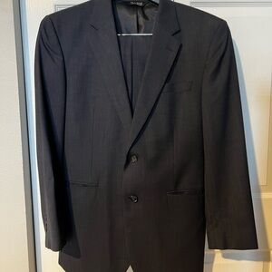 Jos A Bank Men's Navy Blue Suit